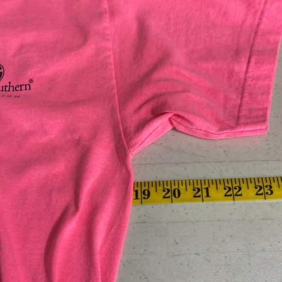 Preppy Classy & Happy Never Goes Out Of Style Womens Pink Graphic T Shirt Size M - Picture 5 of 8